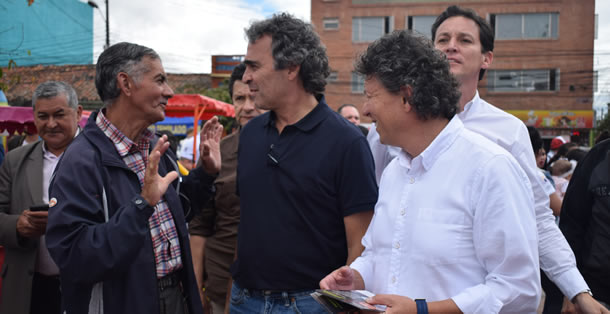 Uribismo se enfrenta con Sergio Fajardo por supuesto respaldo de Santos