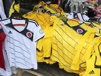 Decomisan camisetas de la selección Colombia en Bogotá y Soacha