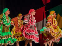 Amanecer Colombiano, bailarines soachunos llevan su talento a  Serbia
