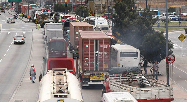 Restricción vehicular de la calle 13 congestionaría aún más la Autopista Sur en Soacha