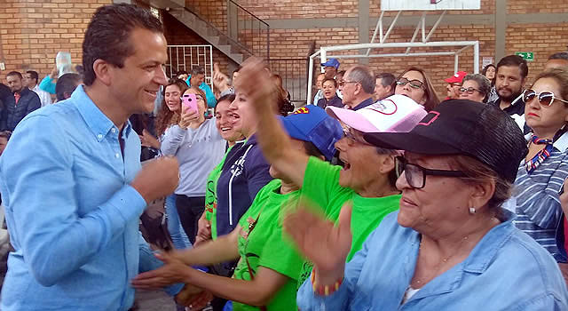 Comunales de Soacha respaldan a Juan Carlos Saldarriaga