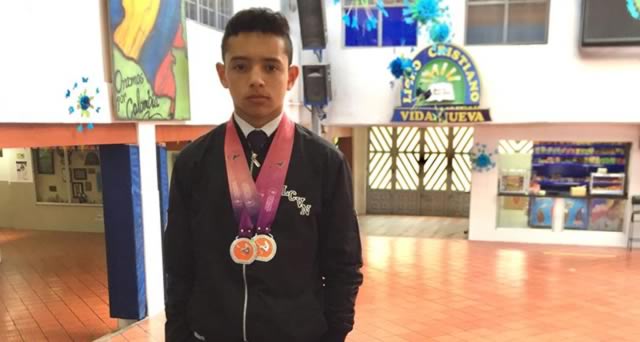 Joven soachuno triunfó en el Sudamericano de Gimnasia en Trampolín