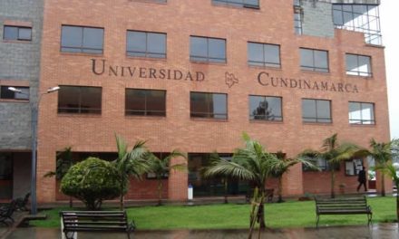 Universidad de Cundinamarca celebra 50 años de servicio educativo