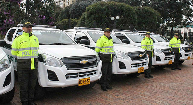 Gobernación entrega camionetas y  motocicletas para fortalecer la seguridad en el departamento
