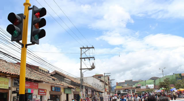 Sigue controversia por semáforos de calles 13 y 22 en Soacha