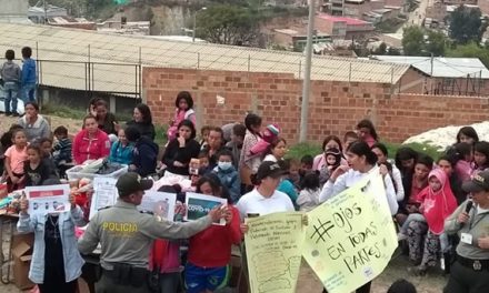 A Rincón del Lago Policía de Soacha lleva mensaje contra la explotación sexual