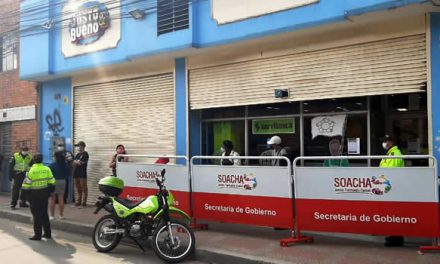 Policía refuerza seguridad en almacenes de cadena y centros comerciales de Soacha