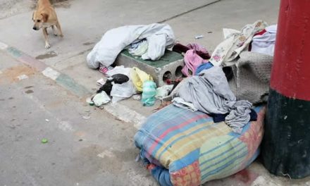 Basura y desechos en la calle, reflejo de la indisciplina social en un sector de  Soacha