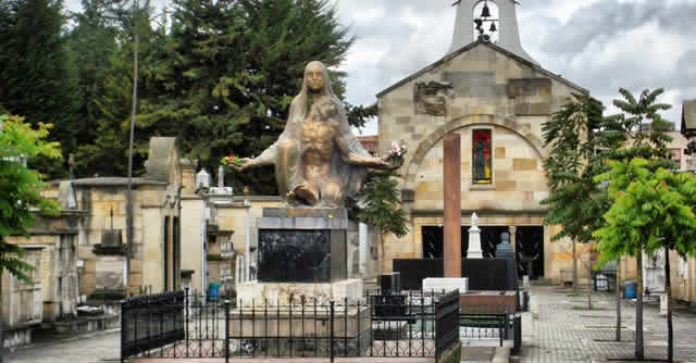 Columbarios del Cementerio Central declarados Bien de Interés Cultural Distrital