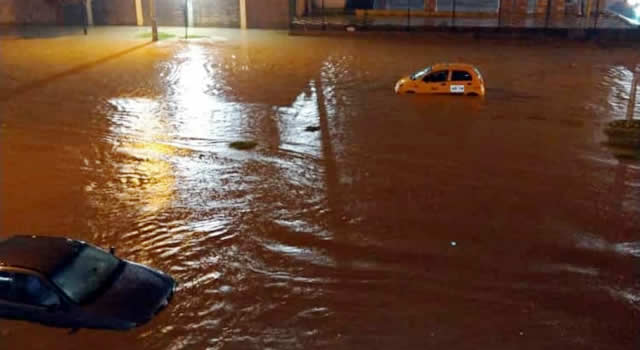 Noche de inundaciones en Soacha