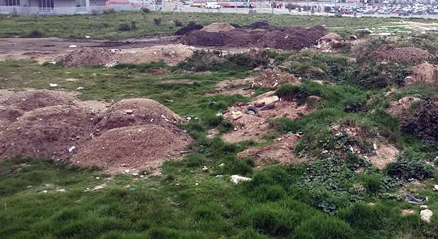 El lote del municipio de Soacha que se llenó de escombros