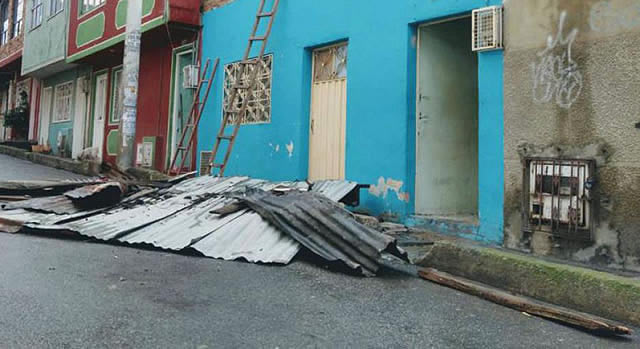 Vendaval dejó sin techo a viviendas de 7 barrios de  Bogotá
