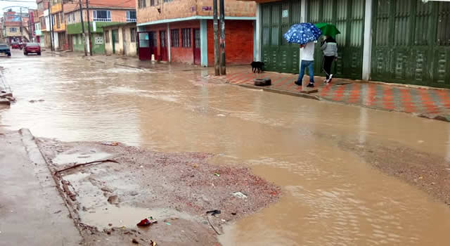 Invierno pone al descubierto pésimo estado de las calles de Soacha