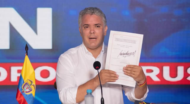 Con firma de Ley se ratifica gratuidad de la vacuna contra el coronavirus en Colombia