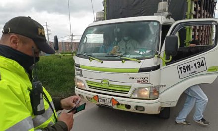 ¡Sorprendidos¡, así quedaron conductores de vehículos de carga en Soacha
