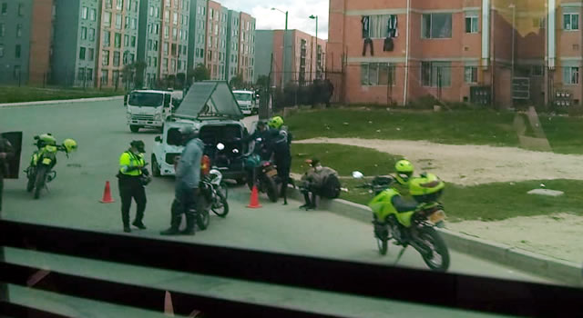 Policía de tránsito ‘hace de las suyas’ con los soachunos en plena Navidad