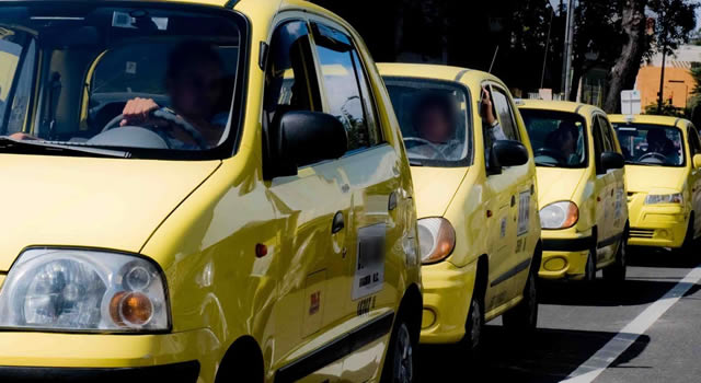 Se firma decreto que fija las nuevas tarifas para los taxis en Bogotá
