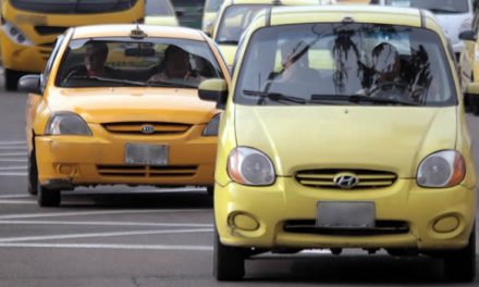 Asesinan a taxista cuando manejaba en Bogotá
