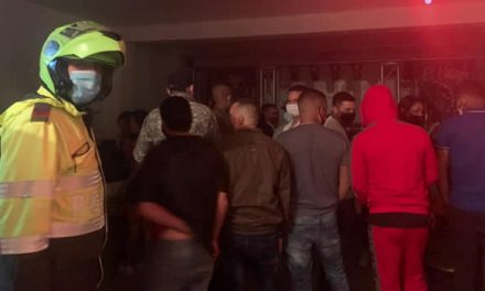 Descubren otra fiesta clandestina con más de 100 personas en Bogotá