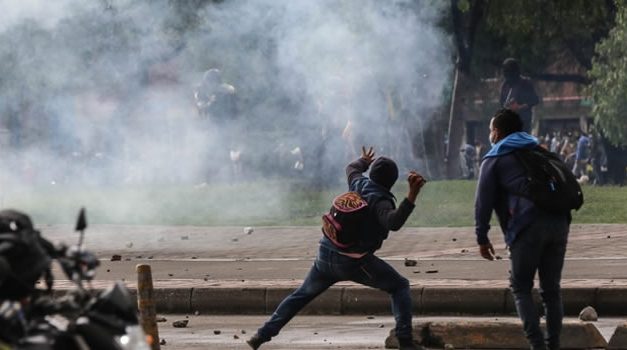 Patrulleros de la policía irán a juicio por la muerte de jóvenes en medio de las protestas en Soacha