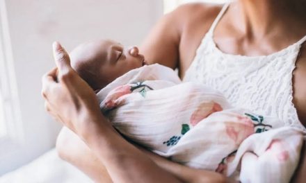 En Colombia  se podrá asignar el apellido  de la madre a los recién nacidos