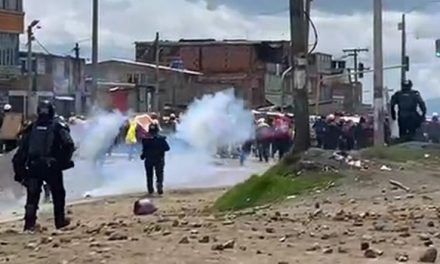 Vándalos atacaron y el Esmad intervino en Bogotá, hay heridos