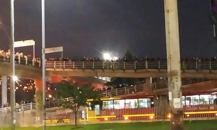 Aglomeraciones de usuarios se trasladaron a puente y estación de Terreros en Soacha