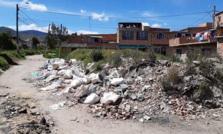 Escombros invaden un sector de la comuna uno de Soacha