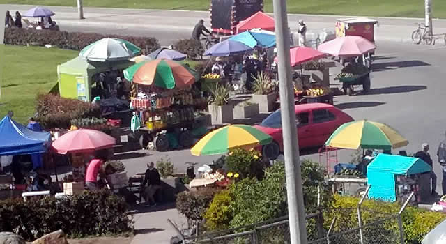 [VIDEO] Desorden total en las afueras de centro comercial de Ciudad Verde, Soacha