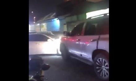 [VIDEO] Balacera en Bogotá entre policías y ladrones por el robo de una camioneta
