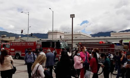 Incendio en la Secretaría de Salud de Bogotá