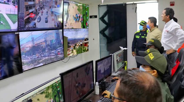 Con tecnología y cámaras de vigilancia, se instalan 27 corredores seguros en Soacha