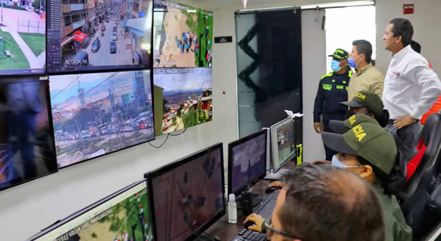 Con tecnología y cámaras de vigilancia, se instalan 27 corredores seguros en Soacha