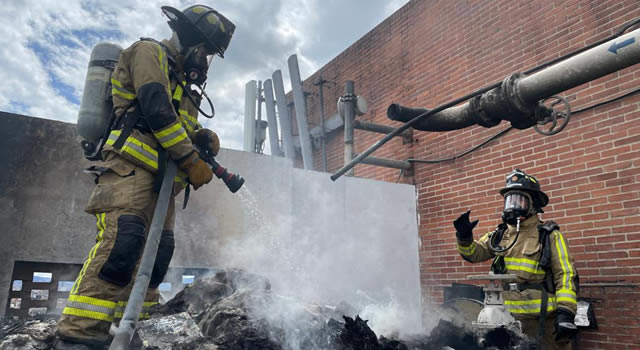 [VIDEO]  Incendio en Bogotá, se evacuó edificio cerca de la calle 100