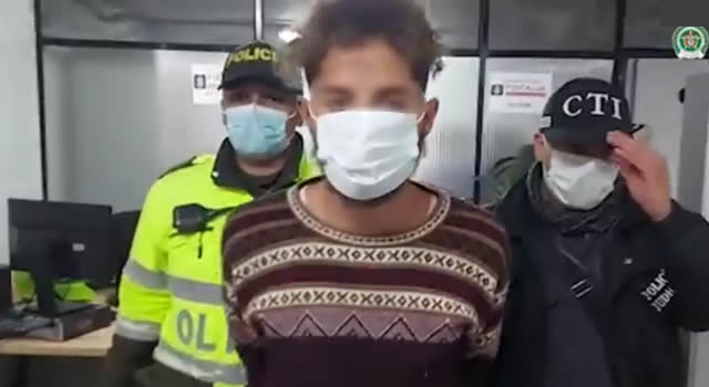 [VIDEO]  A la cárcel hombre señalado de asesinar a su mamá tras golpearla con un ladrillo en Bogotá