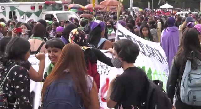 Día de la Mujer en Bogotá estuvo cobijado por actos vandálicos