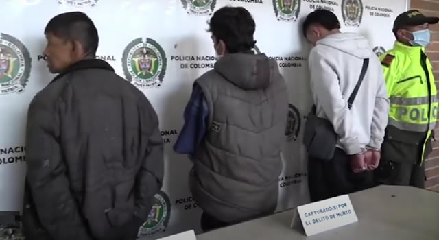 Tres capturados, estupefacientes incautados y una moto recuperada en Bogotá
