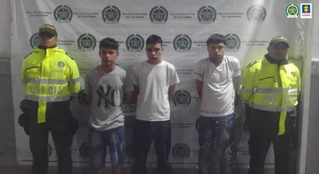 Cárcel para tres hombres señalados de hurto a pasajeros de un bus del SITP en Bogotá