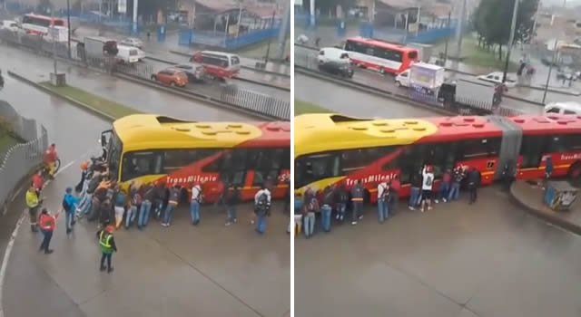 Bus de Transmilenio se varó en Soacha y tuvo que ser empujado por los usuarios
