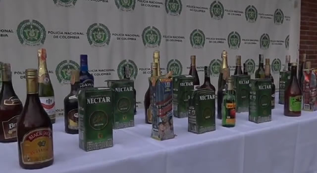 Policía incautó más de 1.100 botellas de licor de contrabando en Bogotá