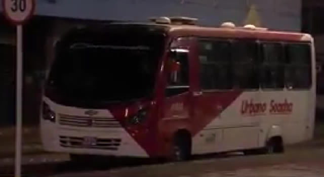 En bus que había salido de Soacha capturan a siete personas dedicadas al robo de celulares