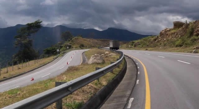 Conconcreto renuncia a construcción del tercer carril Bogotá-Girardot