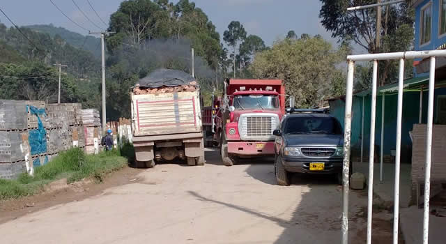 Corregimiento uno de Soacha, afectados por falta de regulación al tráfico pesado