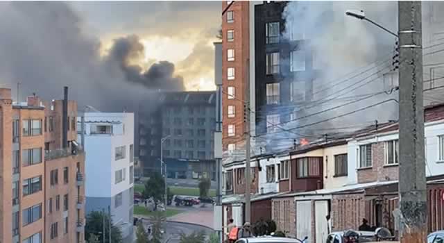 Grave incendio en Suba consumió tres viviendas