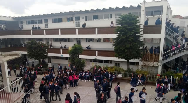 Posible despido de docentes en la Institución Educativa San Mateo de Soacha