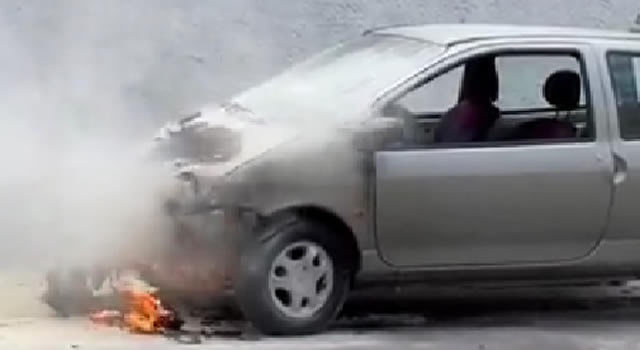 Se incendió vehículo en vía pública de Bogotá