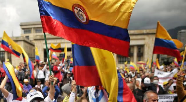 Puntos de encuentro y recorridos de las marchas en Colombia hoy 15 de febrero