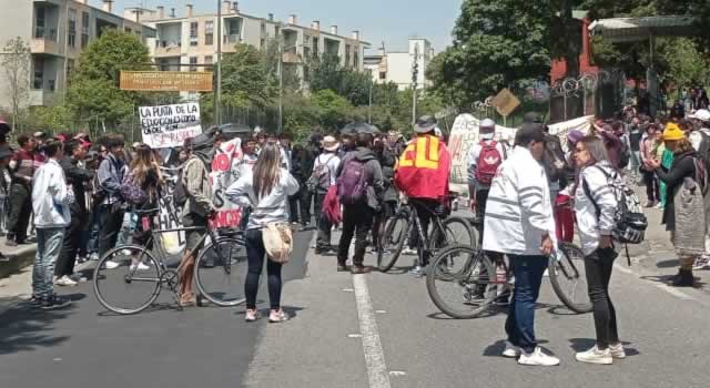 Se presentan manifestaciones en la avenida Circunvalar