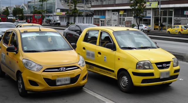 Paro de taxistas en Bogotá se levanta, dicen que no hay garantías