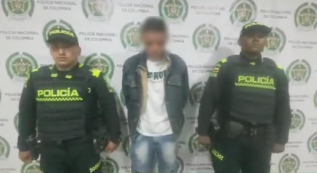 [VIDEO] Acosador fue capturado en Soacha, tiene antecedentes por porte de armas de fuego